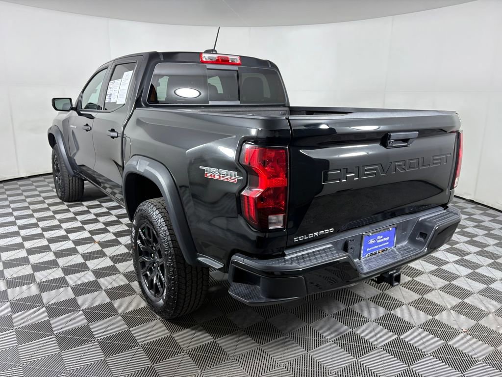 Used 2024 Chevrolet Colorado Trail Boss image 3