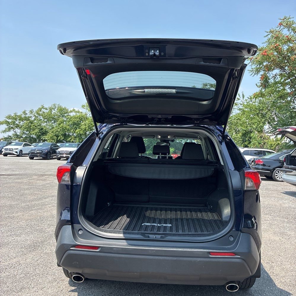 Used 2023 Toyota RAV4 XLE w/ XLE Grade Weather Package AWD/4WD image 9