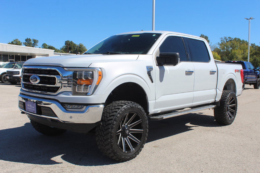 Certified 2022 Ford F150 XLT w/ Equipment Group 302A High AWD/4WD image 2
