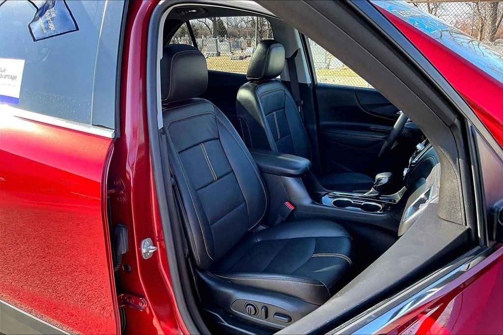 Used 2022 Chevrolet Equinox Premier image 7