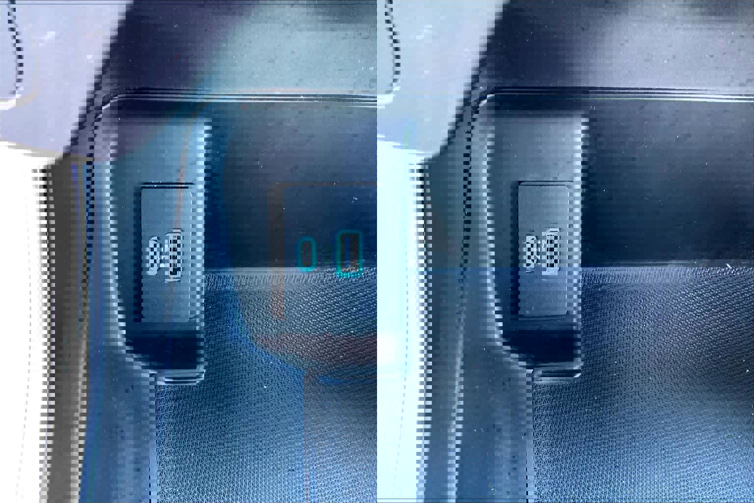 Certified 2022 Ford F150 XLT w/ Equipment Group 302A High image 31