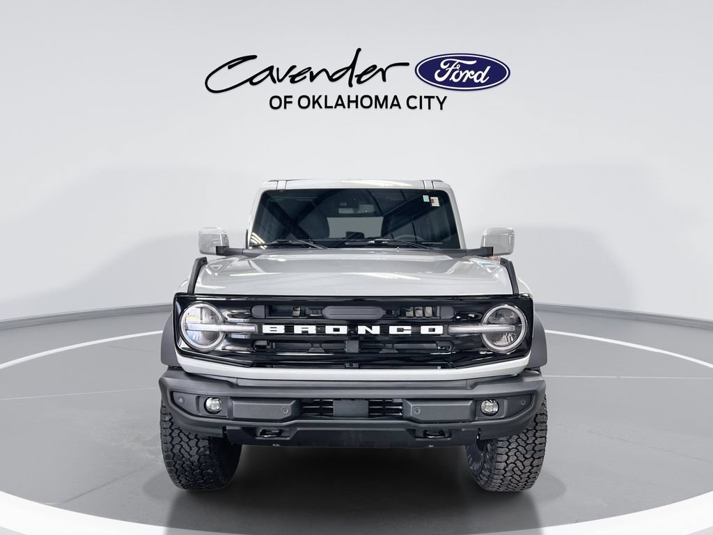 Certified 2026 Ford Bronco Outer Banks w/ Sasquatch Package AWD/4WD image 3