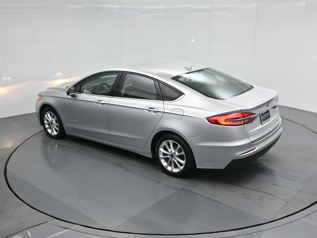 Certified 2019 Ford Fusion SE FWD image 41