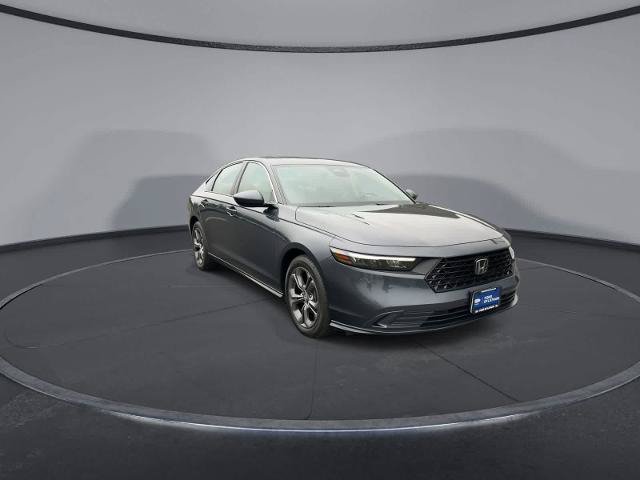 Used 2023 Honda Accord EX image 2