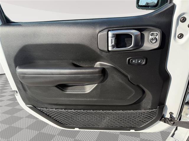 Used 2020 Jeep Wrangler Rubicon w/ Cold Weather Group AWD/4WD image 13