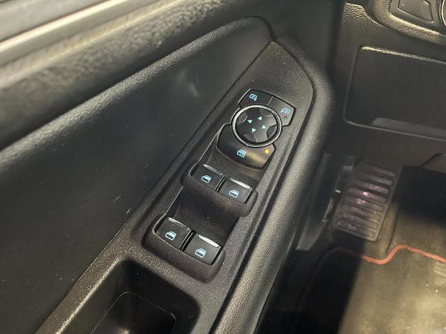 Certified 2022 Ford Edge ST-Line w/ Class II Trailer Tow Package image 23