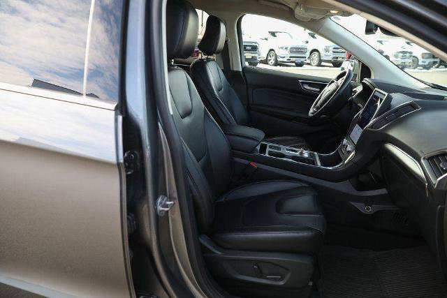 Certified 2022 Ford Edge Titanium image 25
