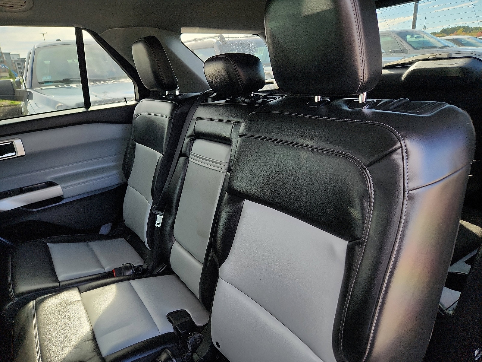 Certified 2022 Ford Explorer XLT w/ Equipment Group 202A image 26