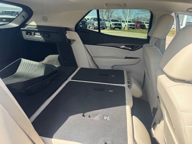 Used 2023 Buick Envision Avenir image 35