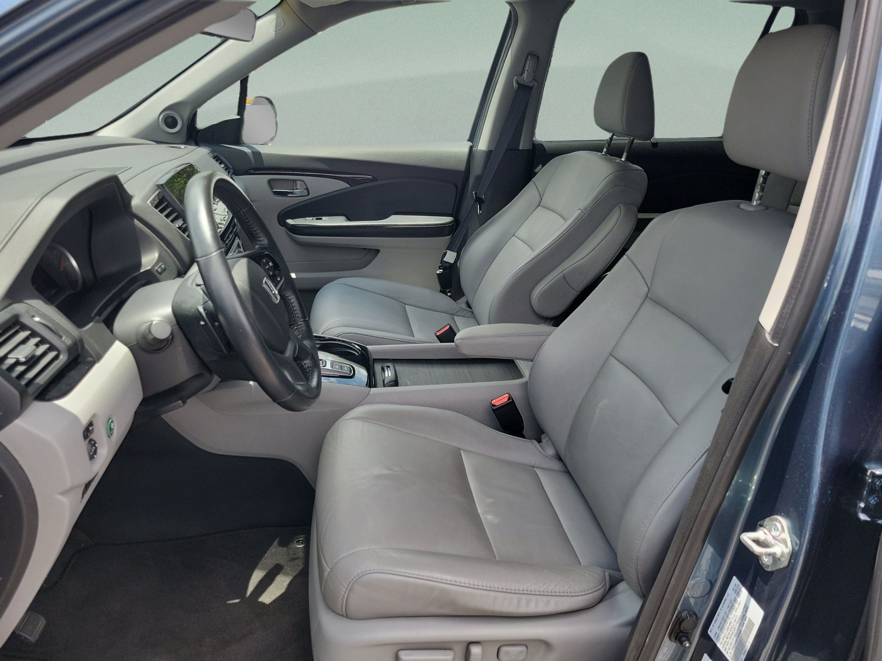 Used 2020 Honda Pilot Touring image 17