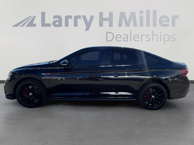 Used 2022 Volkswagen Jetta GLI Autobahn image 2