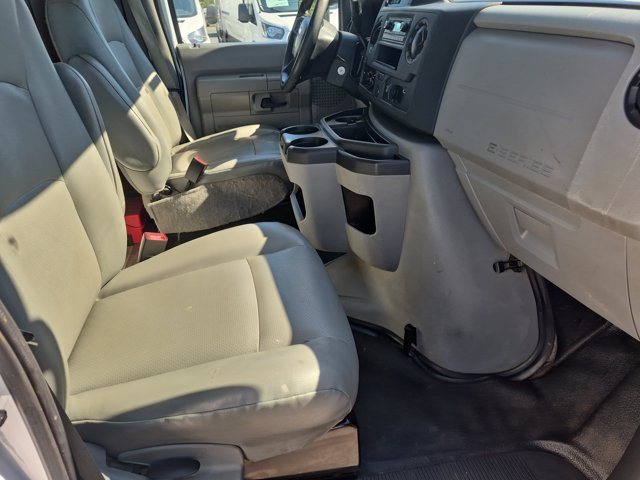 Certified 2022 Ford E-350 and Econoline 350 Super Duty w/ Power Windows & Locks Group RWD image 30