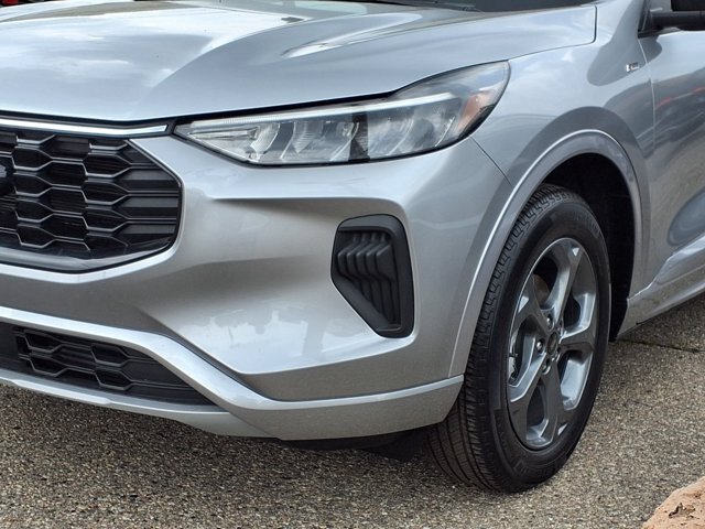 Certified 2024 Ford Escape ST-Line w/ Tech Pack #1 AWD/4WD image 27