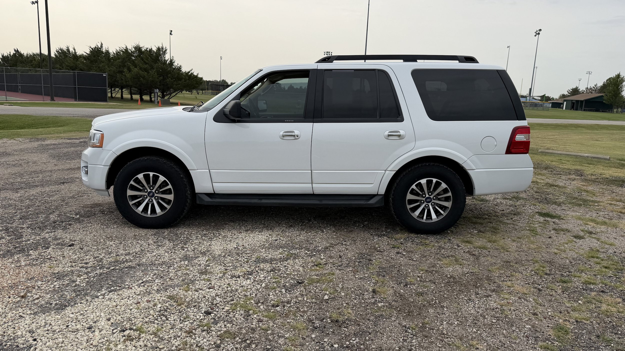Certified 2017 Ford Expedition XLT AWD/4WD image 10