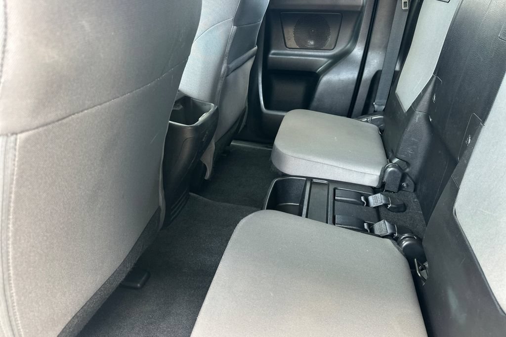 Used 2022 Toyota Tacoma SR RWD image 14
