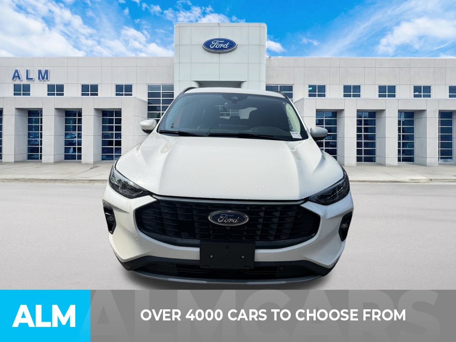 Certified 2024 Ford Escape Platinum AWD/4WD image 2