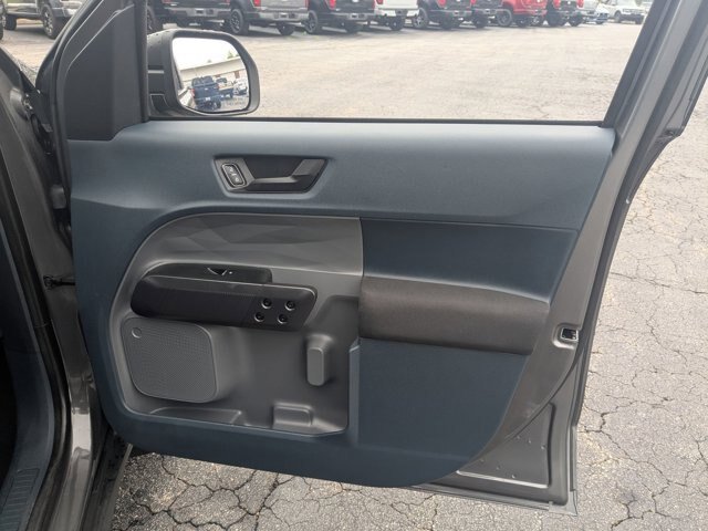 Certified 2023 Ford Maverick XL FWD image 31