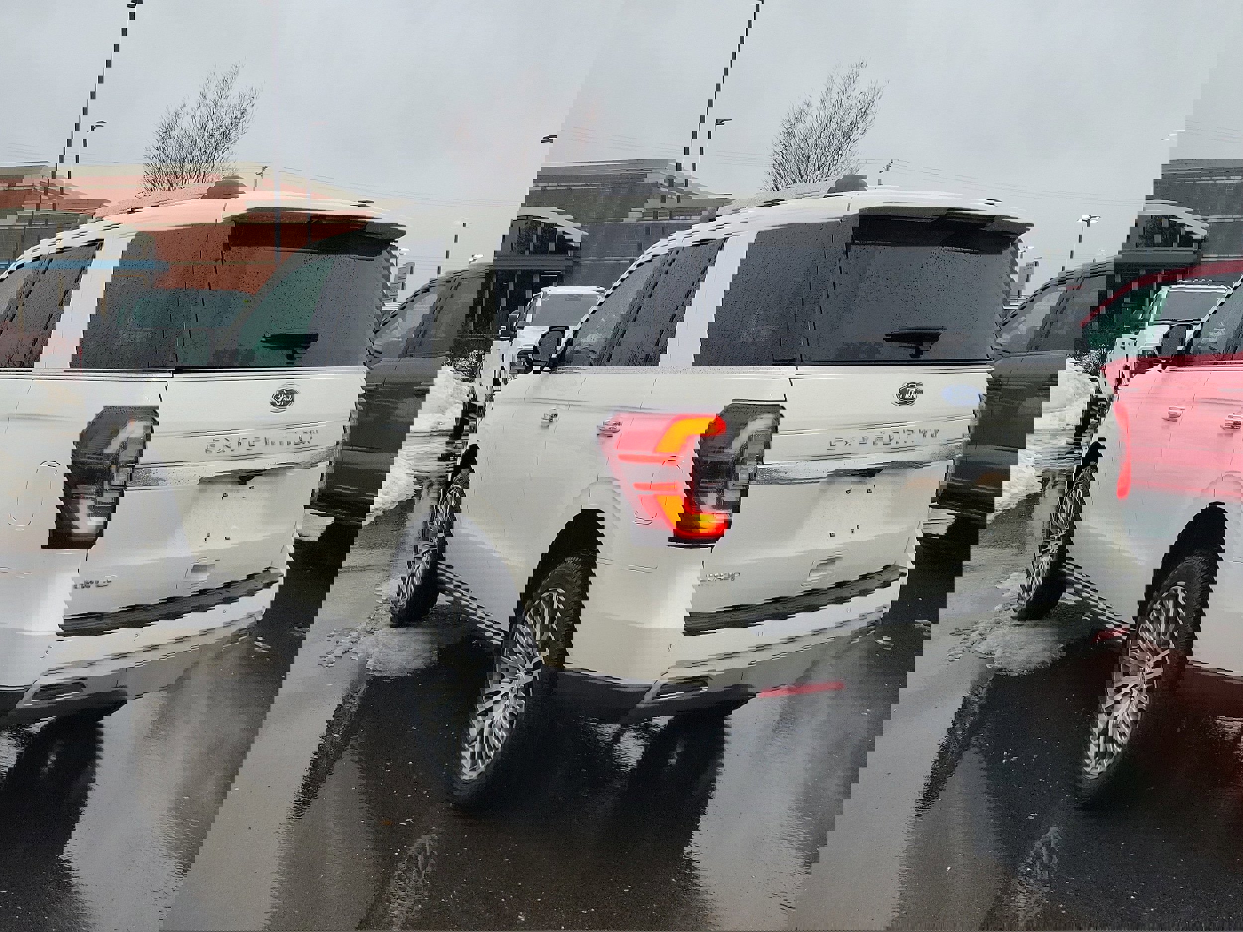 Certified 2023 Ford Expedition Limited image 2