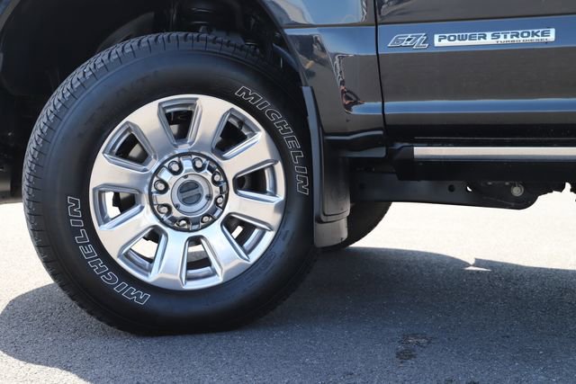 Certified 2022 Ford F350 Platinum AWD/4WD image 2