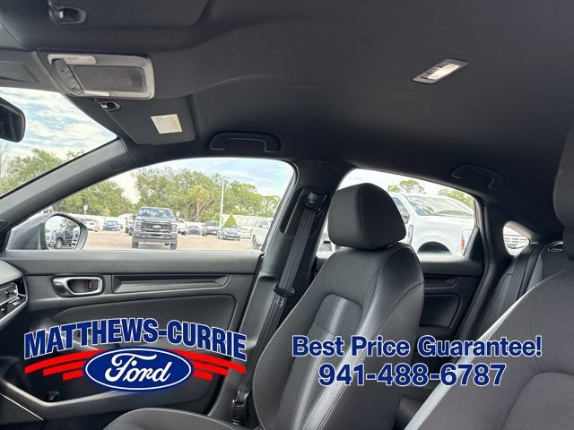 Used 2023 Honda Civic Sport image 11