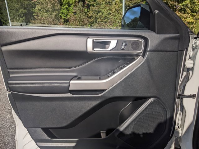 Certified 2023 Ford Explorer XLT image 13