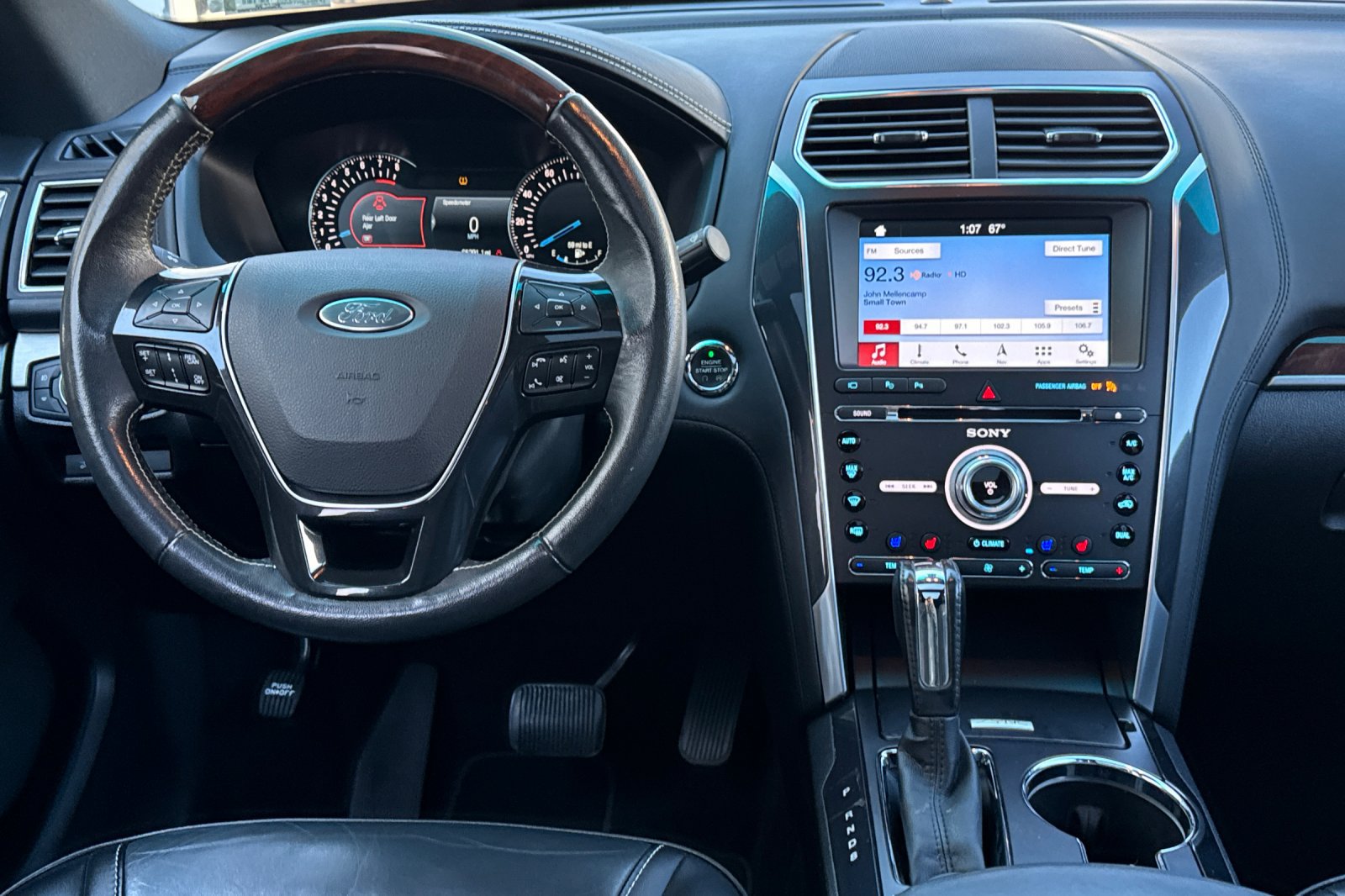 Certified 2017 Ford Explorer Platinum AWD/4WD image 14