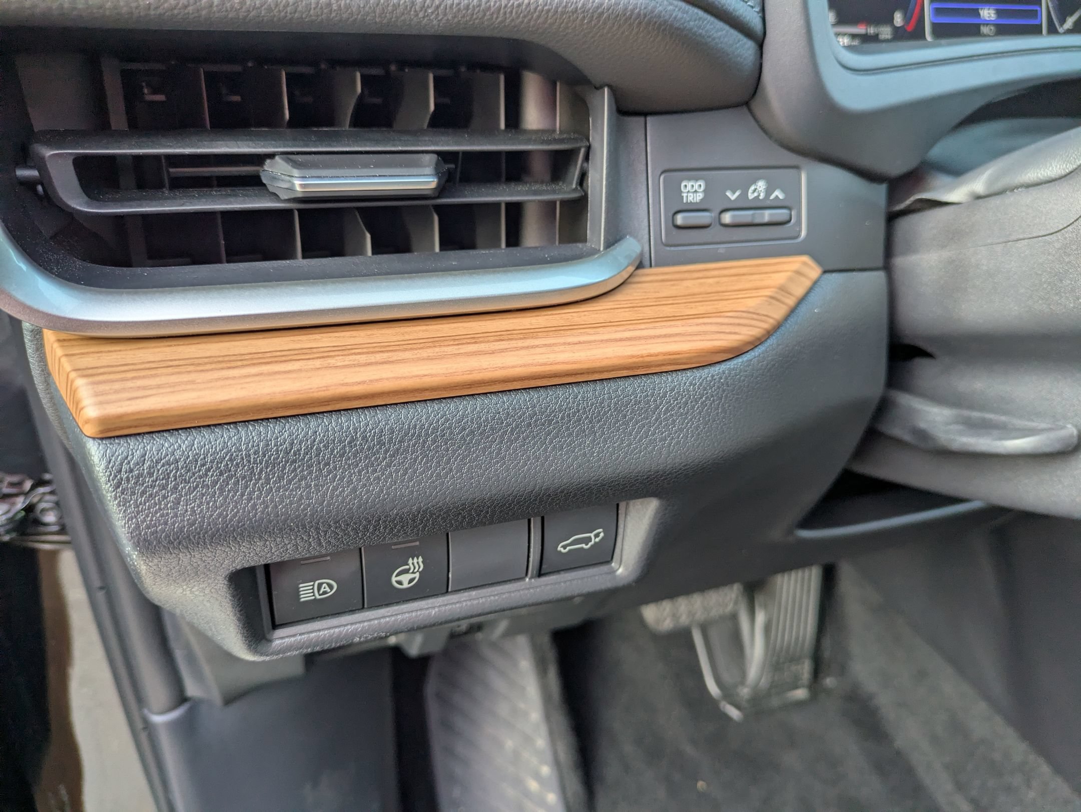 Used 2025 Toyota Grand Highlander AWD image 17