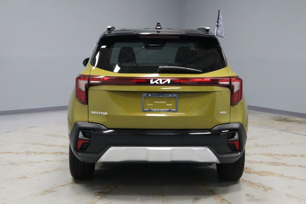 Used 2024 Kia Seltos S image 4