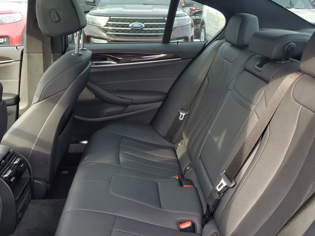 Used 2022 BMW 530i xDrive w/ M Sport Package image 29