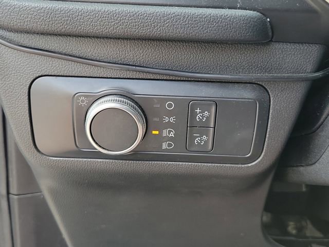 Certified 2020 Ford Escape SE image 27