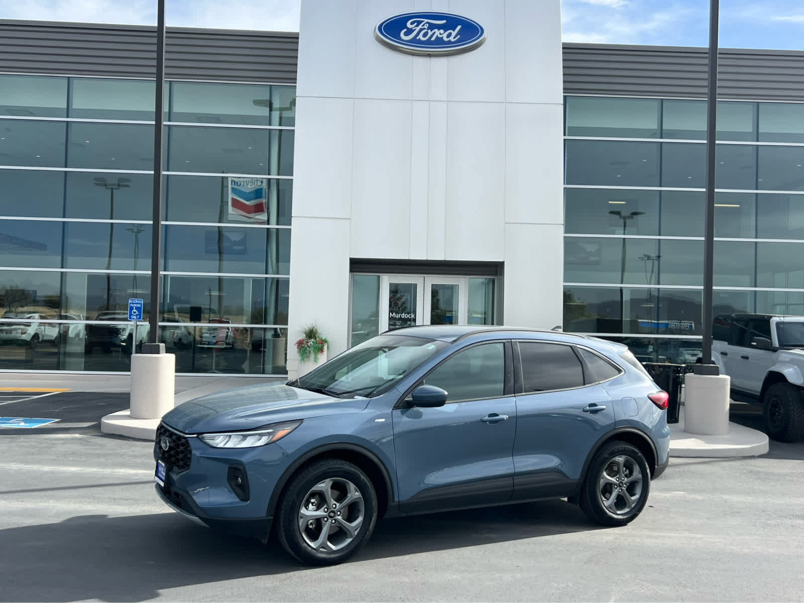 Certified 2025 Ford Escape ST-Line Select AWD/4WD image 1