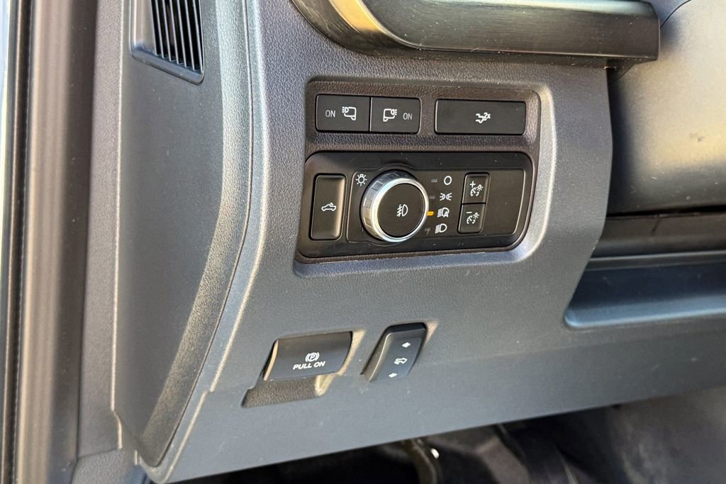 Certified 2024 Ford F250 Lariat w/ Black Appearance Package image 35