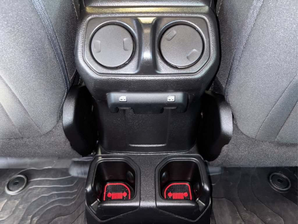Used 2019 Jeep Wrangler Unlimited Sport S AWD/4WD image 28