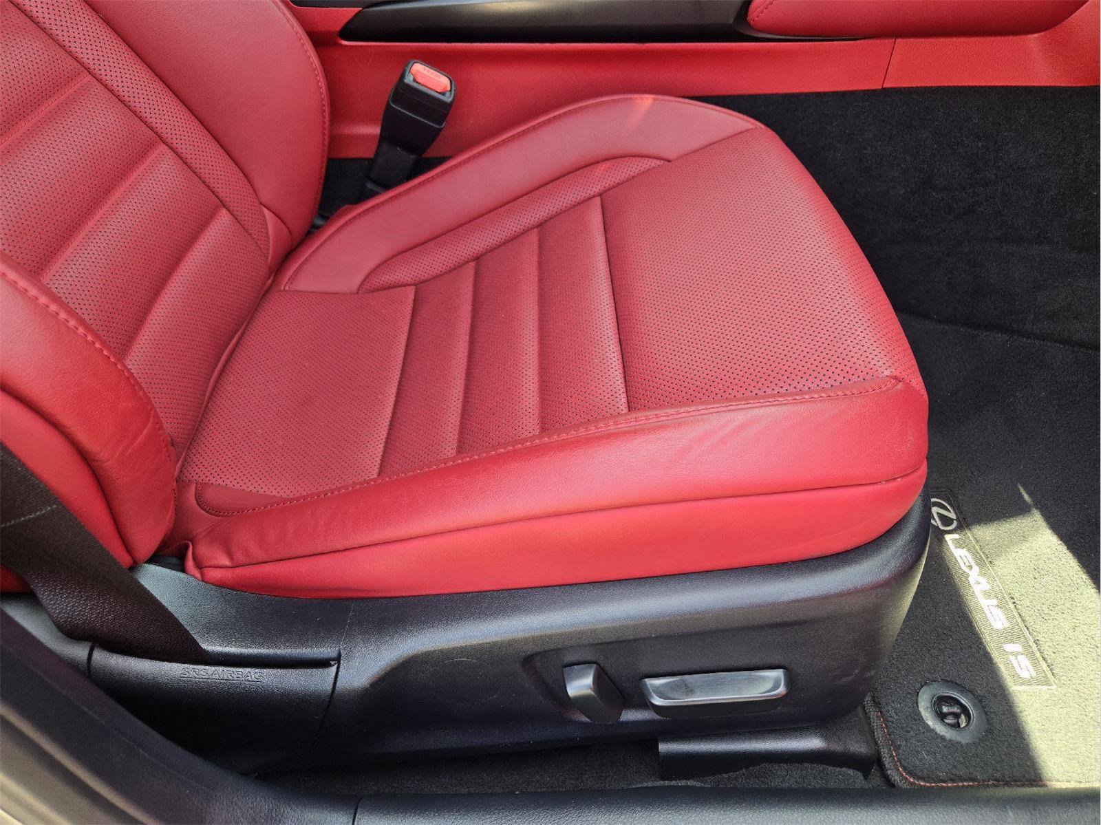 Used 2022 Lexus IS 350 F Sport w/ Dynamic Handling Package RWD image 22