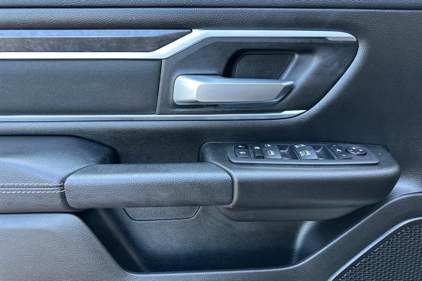 Used 2023 RAM 1500 Big Horn AWD/4WD image 12