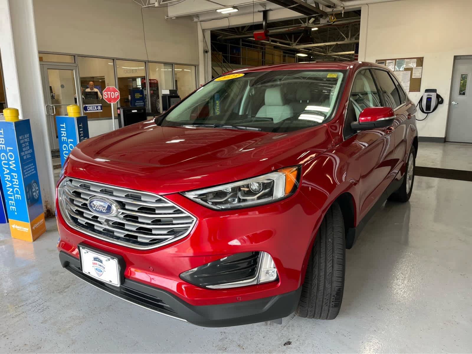 Certified 2023 Ford Edge Titanium w/ Equipment Group 301A AWD/4WD image 4
