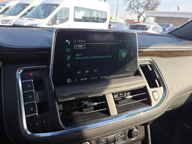 Used 2024 Chevrolet Suburban Premier AWD/4WD image 27