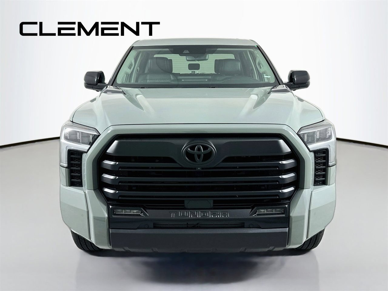 Used 2024 Toyota Tundra Limited AWD/4WD image 3