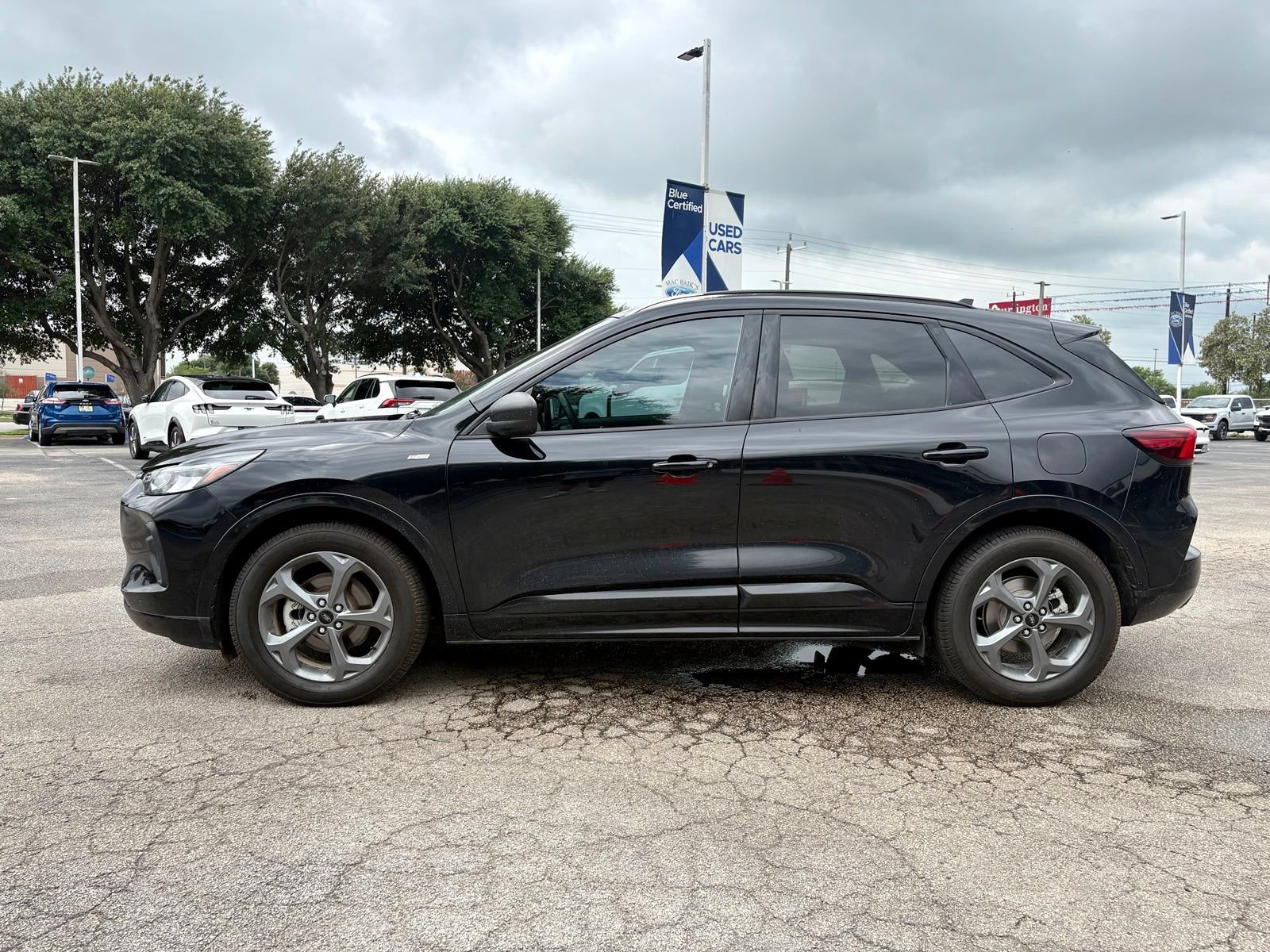 Certified 2023 Ford Escape ST-Line w/ Tech Pack #1 FWD image 4