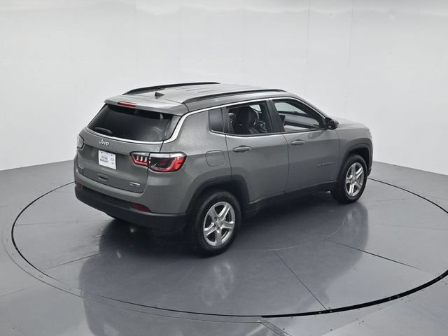 Used 2024 Jeep Compass Latitude AWD/4WD image 39