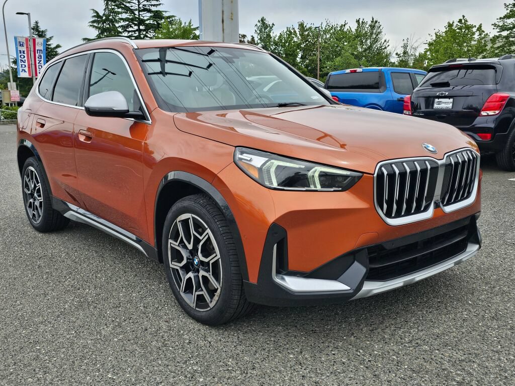 Used 2023 BMW X1 xDrive28i w/ Premium Package AWD/4WD image 7