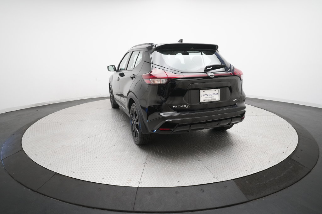Used 2023 Nissan Kicks SR FWD image 32