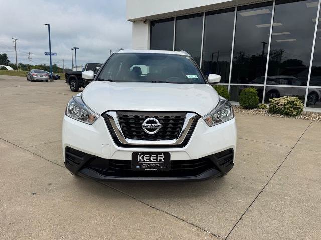 Used 2019 Nissan Kicks SV FWD image 2