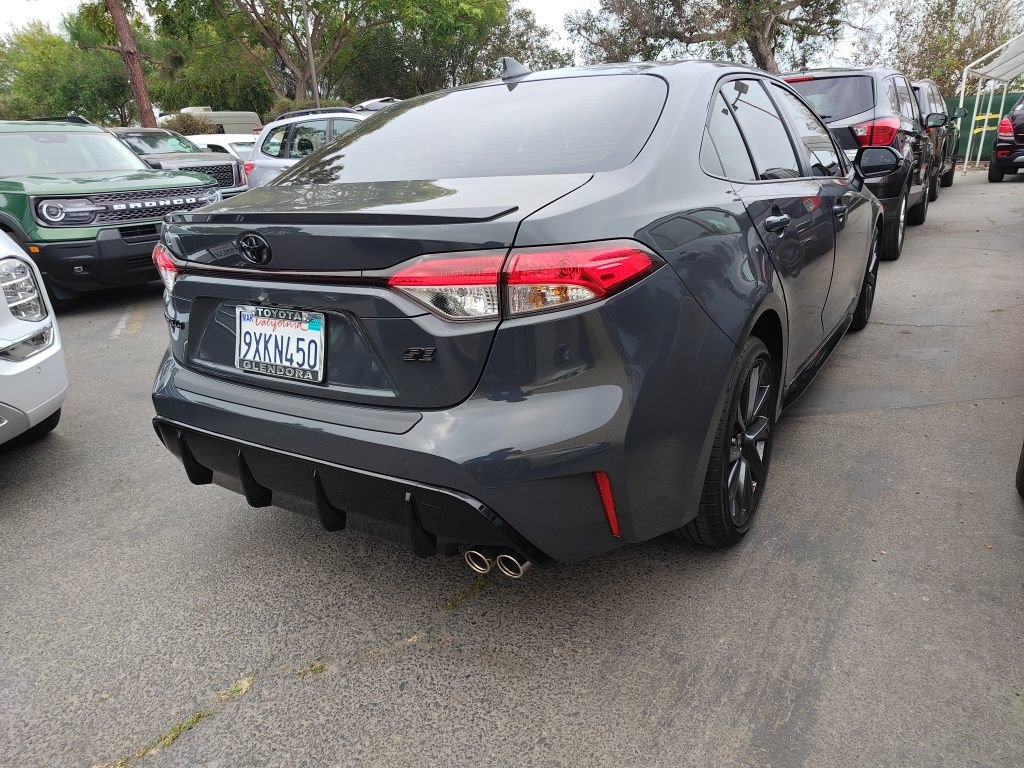 Used 2026 Toyota Corolla SE FWD image 3