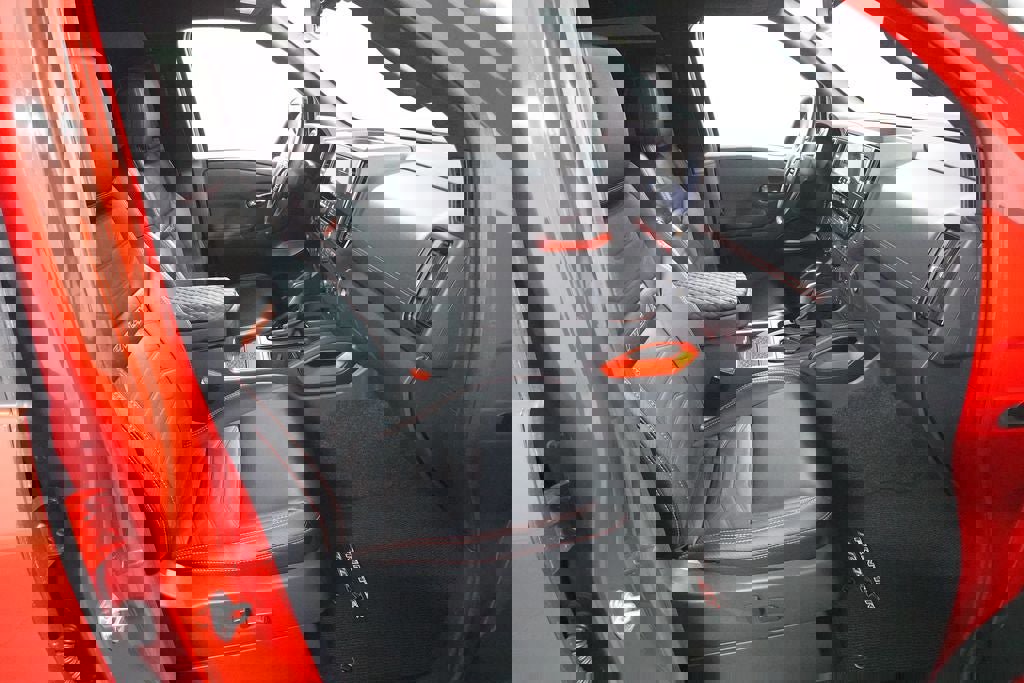 Used 2025 Nissan Frontier PRO-4X w/ Pro Premium Package AWD/4WD image 33