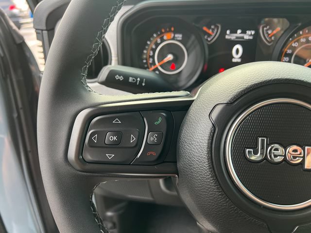 Used 2026 Jeep Wrangler Sport AWD/4WD image 16