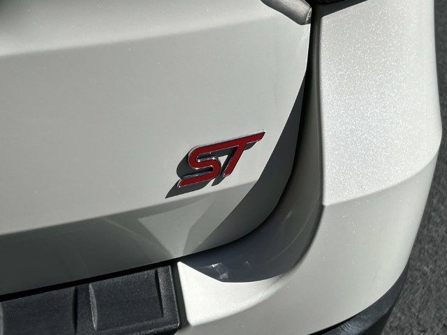 Certified 2025 Ford Explorer ST AWD/4WD image 13