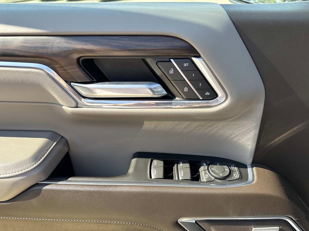 Used 2024 GMC Sierra 1500 SLT w/ SLT Premium Plus Package image 24