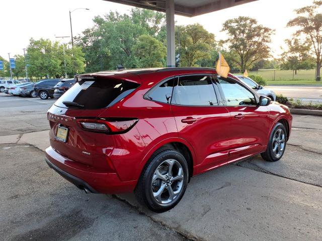 Certified 2024 Ford Escape ST-Line w/ Tech Pack #1 AWD/4WD image 3