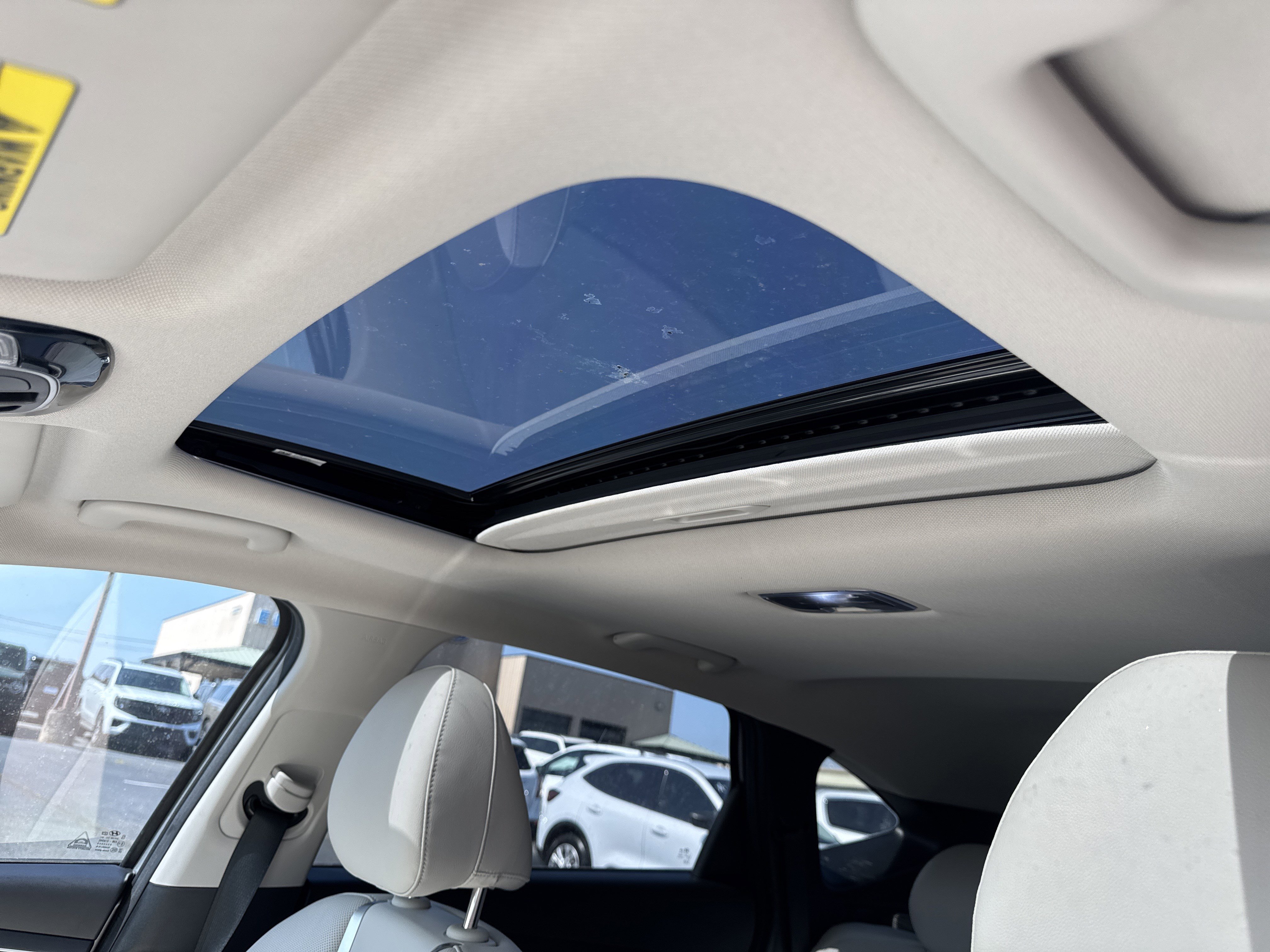 Used 2022 Hyundai Tucson SEL w/ Convenience + Premium Package image 10